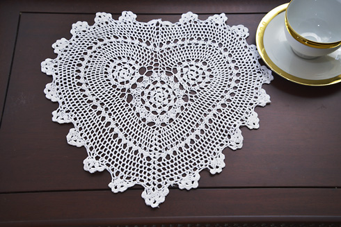 Heart Crochet Lace. 13" Heart Crochet. ( 2 pieces)